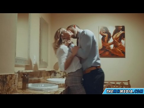 ❤️ Когато наедряла блондинка ви съблазни в обществена тоалетна Руско порно в bg.dreamypassionjourney.ru ️❤